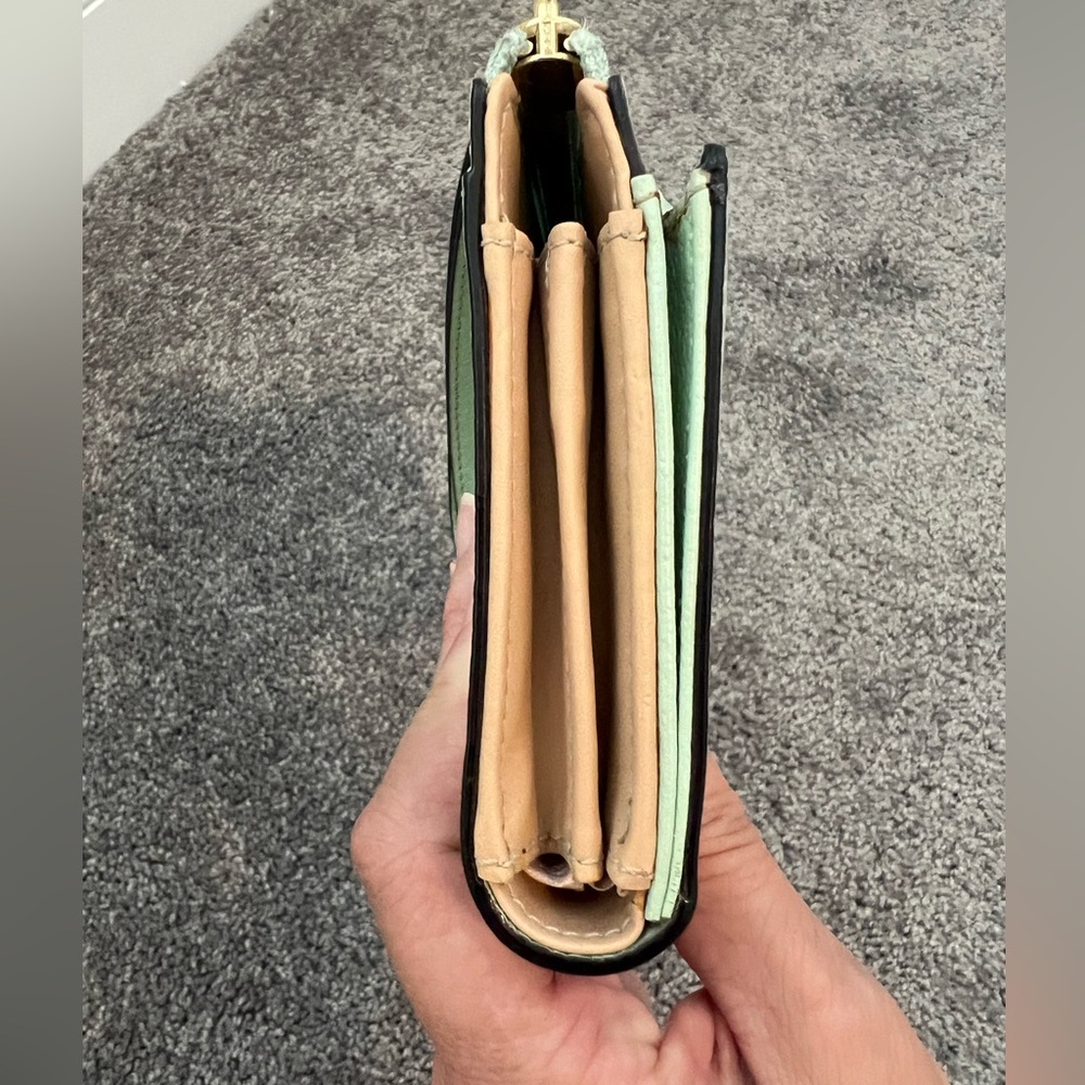 Kate Spade Large Wristlet/Wallet - Picture 4 of 12